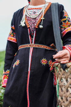  Detailed Costume Close-Up