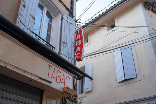 French tobacco shop