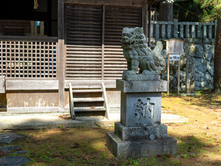 Obraz premium 神社の狛犬