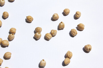 Chickpeas placed on a white background