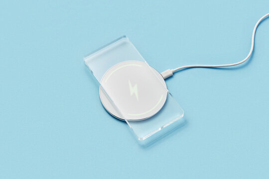 Transparent smartphone charging on wireless charger