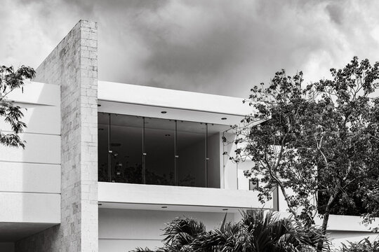 Modern architecture in Tulum blending with nature's elements