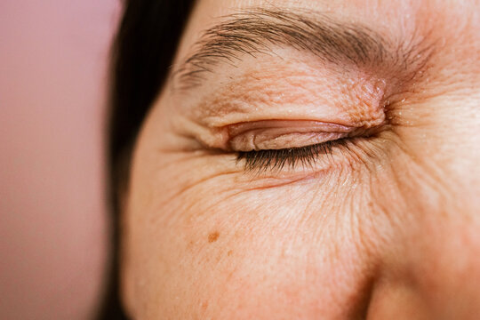 Close-up of a closed eye 
