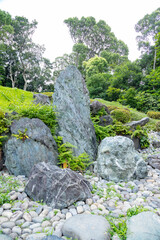 清澄庭園　枯滝の石