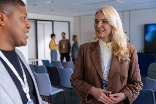 Colleagues are talking in a conference room