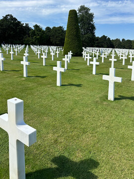 American cemetery, World War II memorial