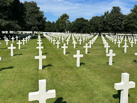 American cemetery, World War II memorial