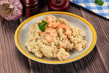 Gourmet risotto with prawn and cheese
