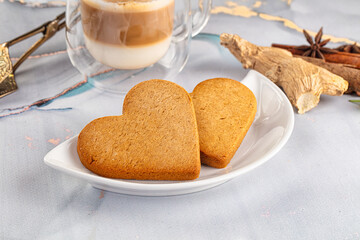 Sweet ginger cookies for snack