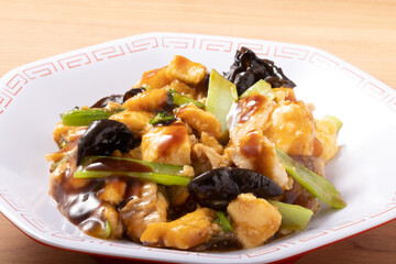 豚肉と卵のオイスターソース炒め