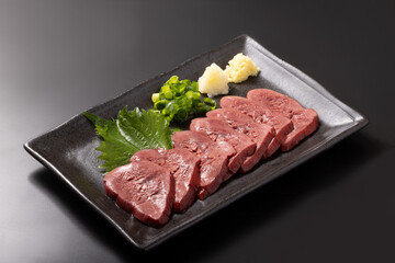 馬刺し　燻製