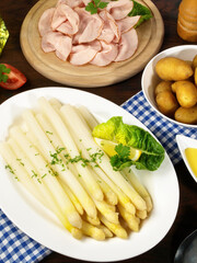 White Asparagus Plate with Ham, Potatoes and Chives