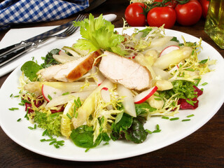 Asparagus Salad with grilled Chicken