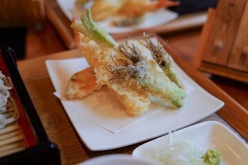 山菜の天ぷら盛り合わせ