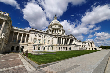 Obraz premium The United States Capital Building East Side