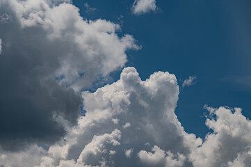 Spectacular clouds in the sky 280425