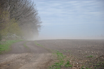 poor visibility in the field due to a dust storm