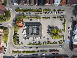 Ciężkowice, rynek i ratusz.