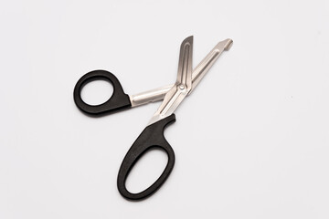Trauma scissors are an indispensable attribute of medical equipment