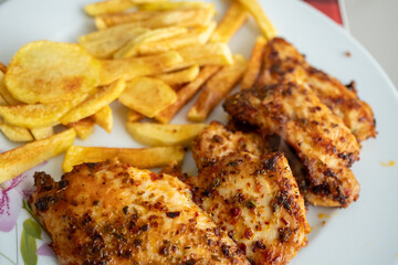 grilled chicken breast with potatoes