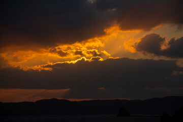 奄美大島の日の出。自然。