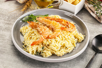 Italian pasta Orzo with prawn