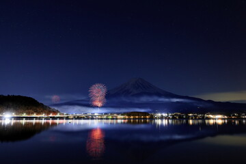 河口湖・冬花火