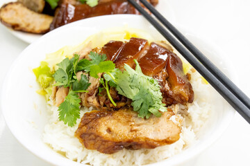 Delicious braised pig trotter rice