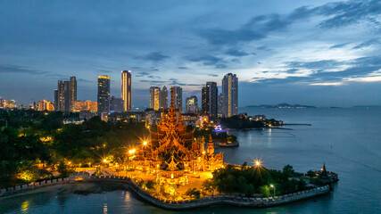 Obraz premium Aerial view Sanctuary of Truth wooden temple, Sanctuary of Truth wooden temple at night, Pattaya City, Chonburi, Thailand, The Sanctuary of Truth wooden temple construction, Naklua, Pattaya City.