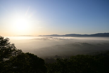 Obraz premium sunrise over the valley