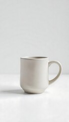 Obraz premium Generative AI: Serene still life captures the simple elegance of a ceramic mug