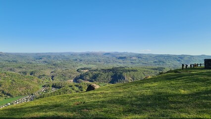 Le plomb du Cantal vu depuis les orgues de Bort