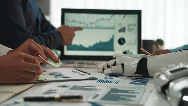 Consultants utilize AI-powered analytics, clarifying market insights and guiding collaborative strategic planning for marketing success. Noogenesis AI