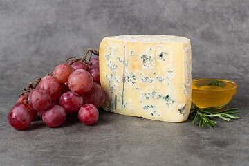 cheese and grapes