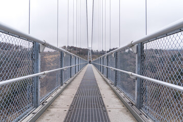日本の大分県の九重町にある、九重“夢”大吊橋の風景