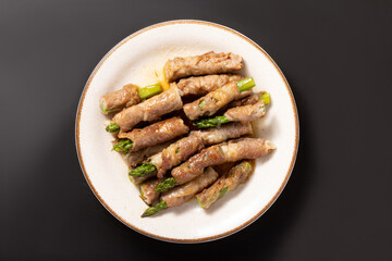 アスパラガス肉巻き