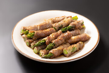 アスパラガス肉巻き