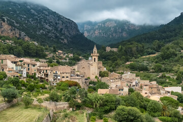 Obraz premium Church of Saint Bartholomew in Valdemossa, Mallorca, Balearic Islands, Spain.