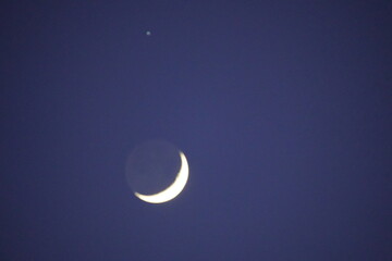 Crescent moon on April 30, 2025 at 21:03 minutes in Schorfheide, Brandenburg, Germany.