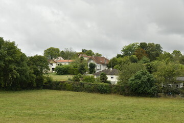 Quelques fermes dissimulée en pleine nature à Verteillac au Périgord Vert 