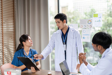 Medical discussion among healthcare professionals analyzing data