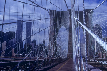 Obraz premium View of the Twin Towers from the Brooklyn Bridge in NYC from the 1980s.
