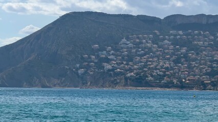 Fototapeta premium Breathtaking Scenic Coastal View with Beautiful Hills in the Background and Ocean