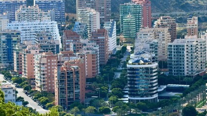 Obraz premium Breathtaking and Stunning Aerial View of a Modern Waterfront City with Contemporary Architecture