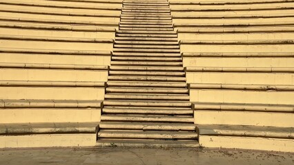 Stunningly Beautiful and Artistically Designed Outdoor Amphitheater Stairs for Everyone