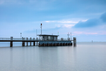 Landungssteg im Hafen von Wasserburg am Bodensee, Bayern