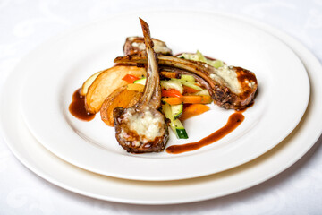 Lamb ribs with stir-fried vegetables