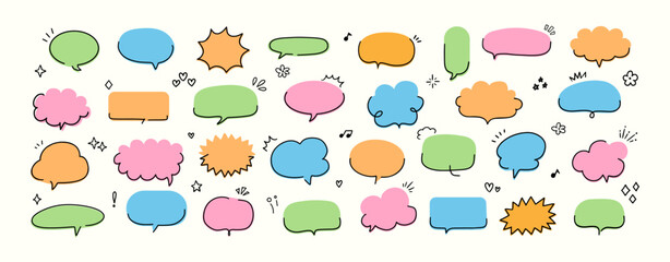 Doodle speech bubbles. Line simple frame. Hand drawn decorative speech balloon, text communicative box. Outline cute stickers for notepad, comic cloud for title. Vector set