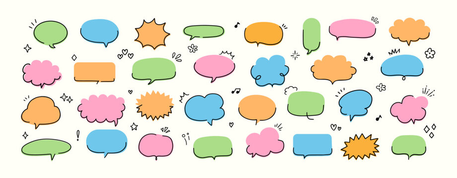 Doodle speech bubbles. Line simple frame. Hand drawn decorative speech balloon, text communicative box. Outline cute stickers for notepad, comic cloud for title. Vector set