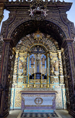 Obraz premium interior of the cathedral of santa maria consecrated in the 14th century, construction began in 1251 in Gothic style Faro Portugal